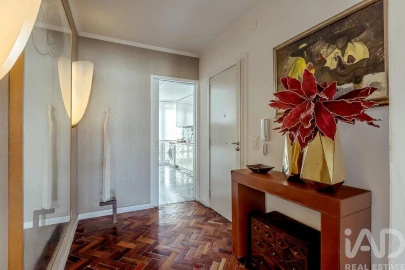 Apartamento T2 para Venda em Campolide