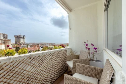 Apartamento T2 para Venda em Campolide