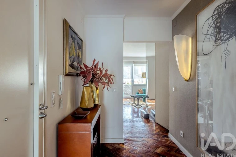 Apartamento T2 para Venda em Campolide Foto 21