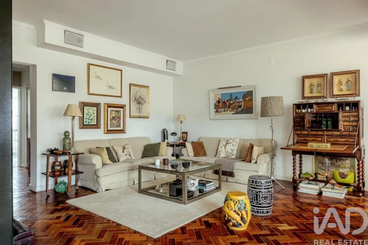 Apartamento T2 para Venda em Campolide Foto 12