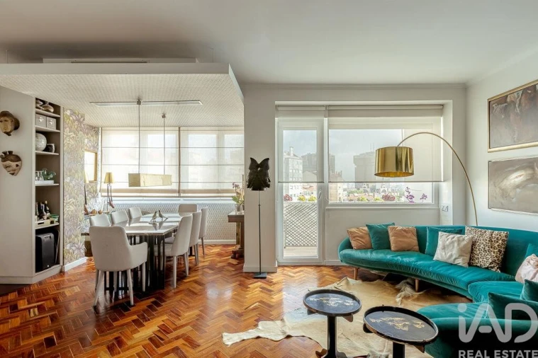Apartamento T2 para Venda em Campolide Foto 9