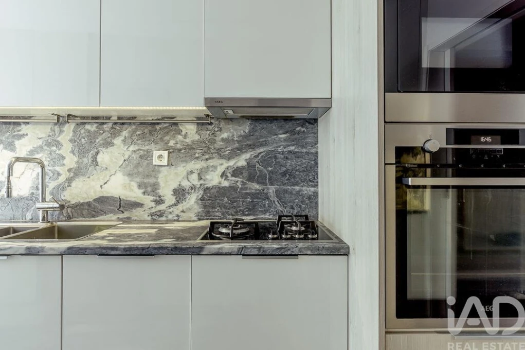 Apartamento T2 para Venda em Campolide Foto 18