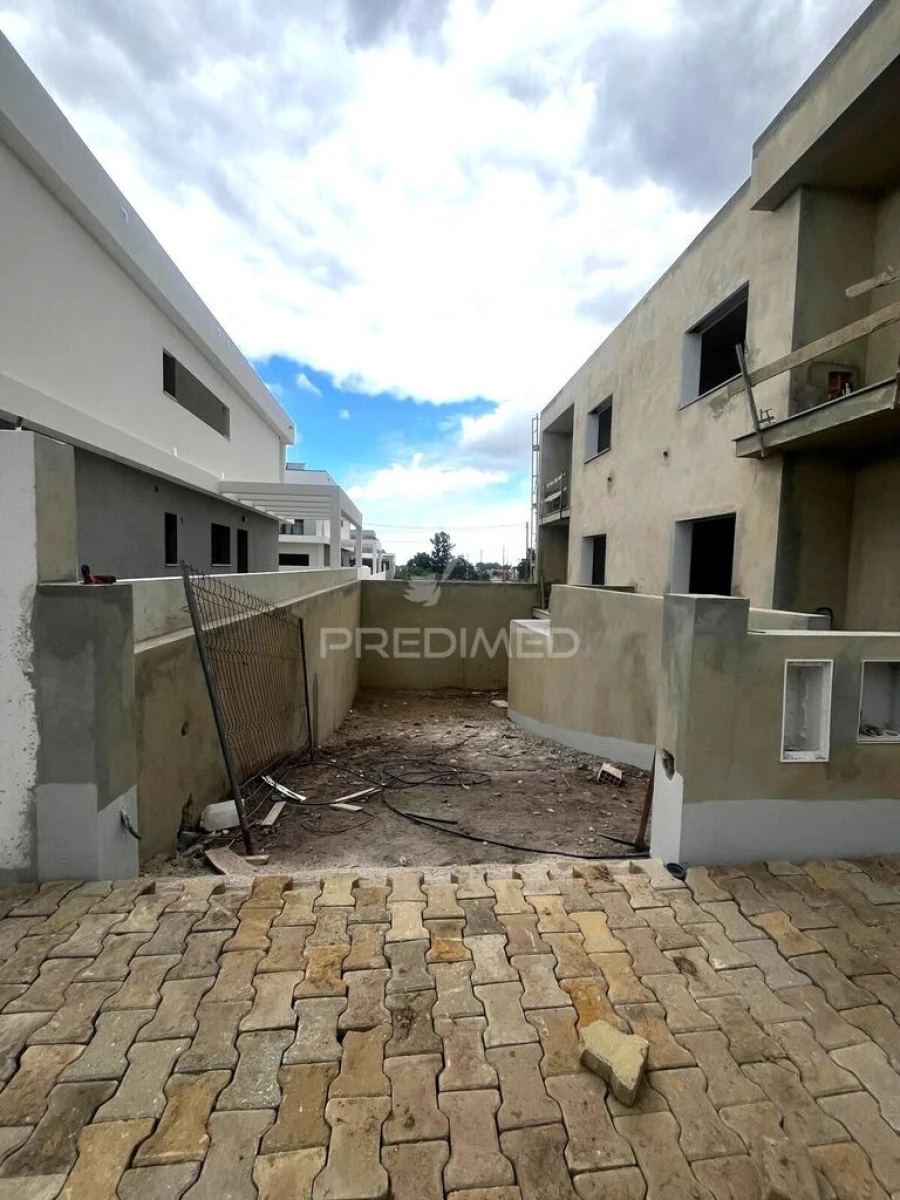 Apartamento T2 para Venda em Fernao Ferro Foto 11
