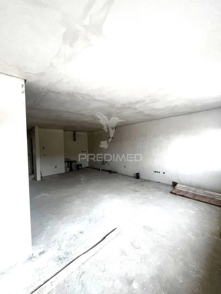 Apartamento T2 para Venda em Fernao Ferro Foto 2
