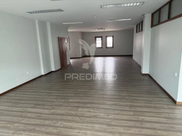 Apartamento T6 para Venda em Água Longa