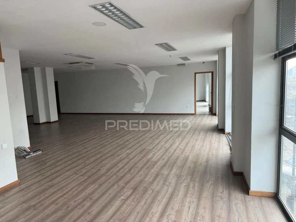 Apartamento T6 para Venda em Água Longa Foto 6