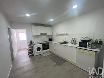 Moradia T3 para Venda em Cabeça Gorda