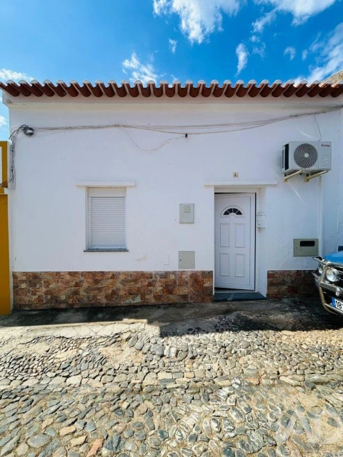 Moradia T3 para Venda em Cabeça Gorda