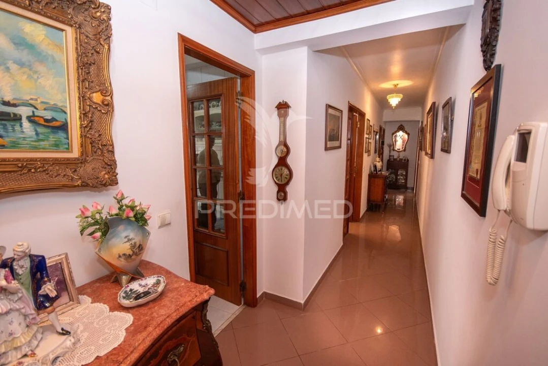 Apartamento T3 para Venda em Ramada e Caneças Foto 8