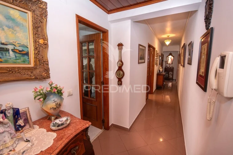 Apartamento T3 para Venda em Ramada e Caneças Foto 8