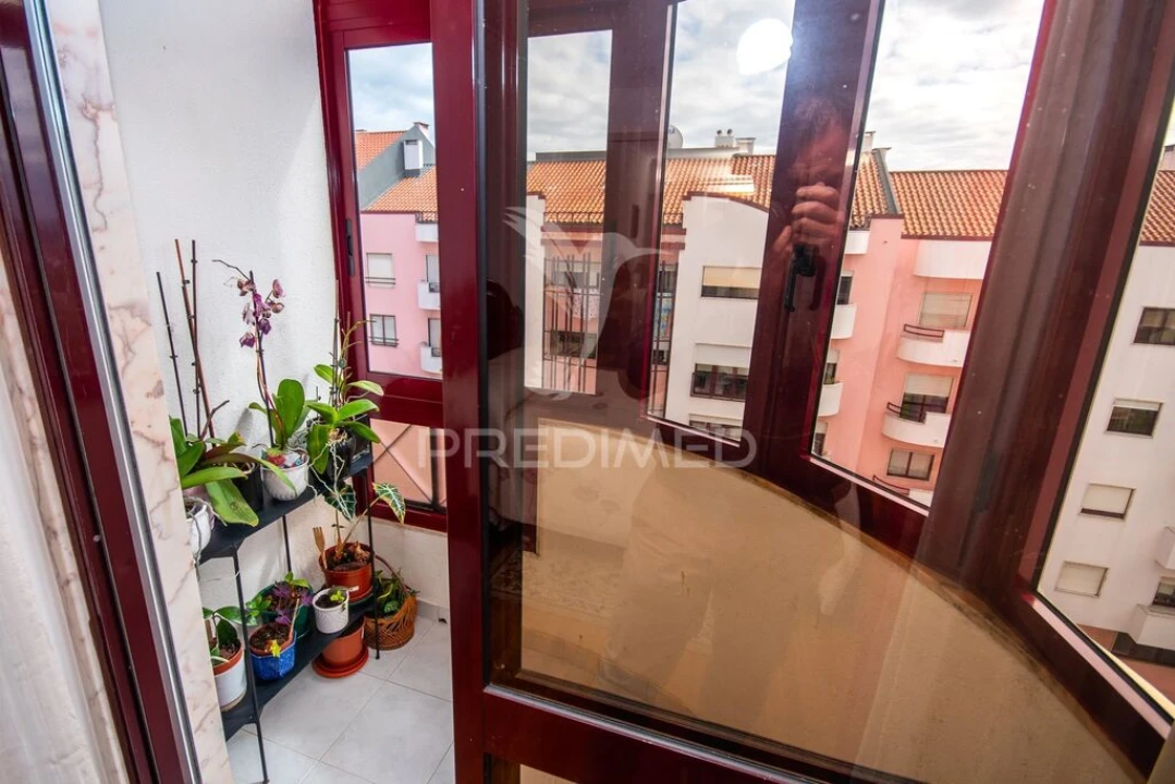 Apartamento T3 para Venda em Ramada e Caneças Foto 16