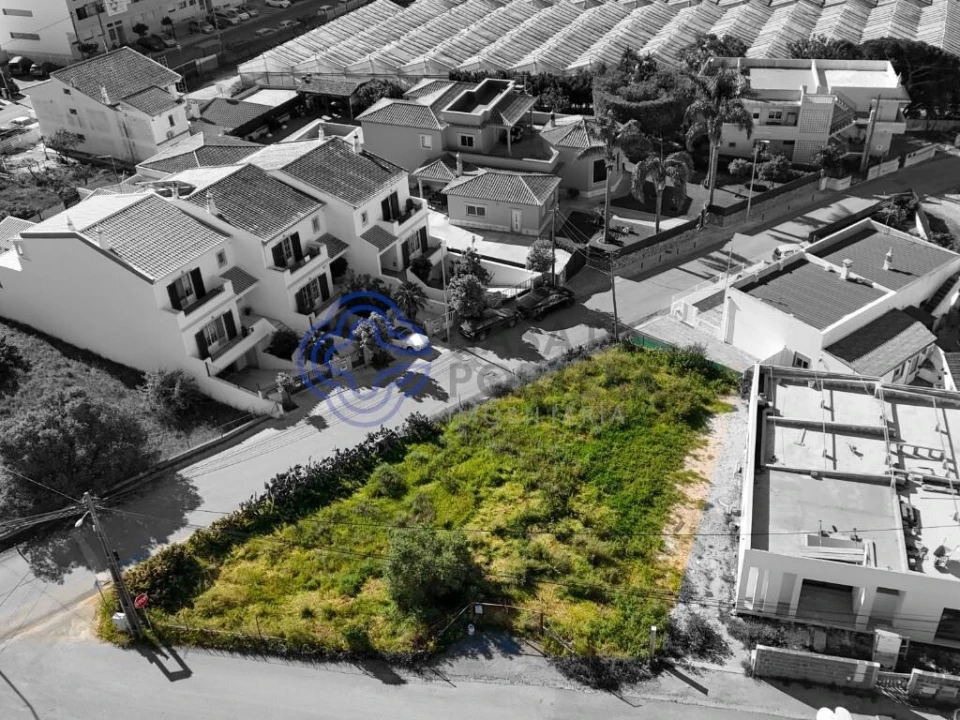 Terreno para Venda em Faro (Sé e São Pedro) Foto 1