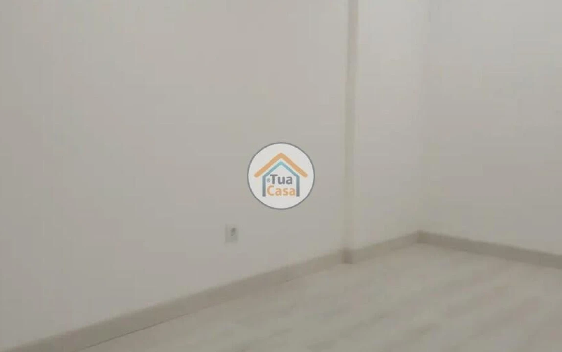Loja para Venda em Corroios Foto 17