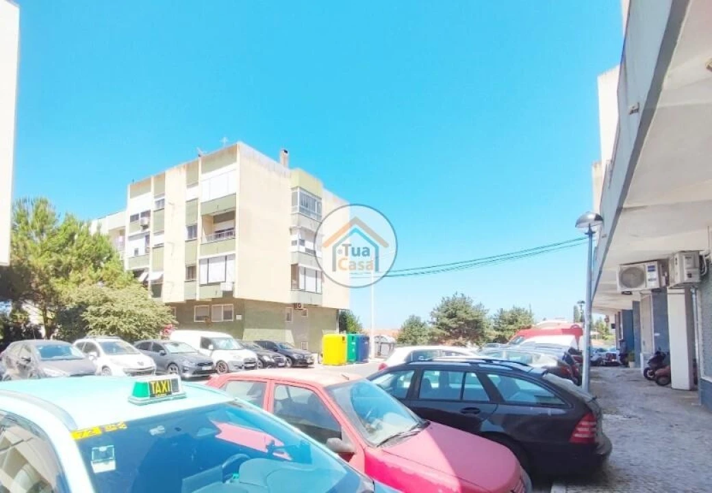 Loja para Venda em Loures Foto 9