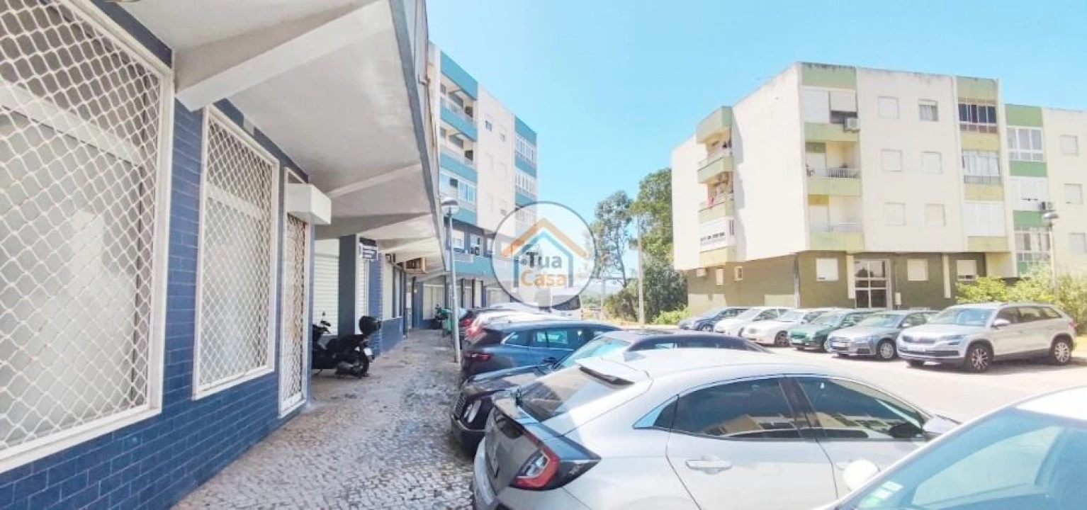 Loja para Venda em Loures Foto 1