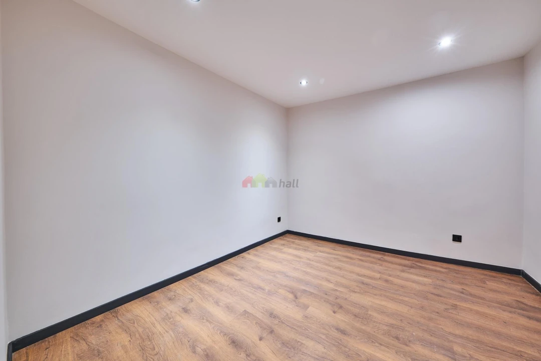 Apartamento T2 para Venda em Arroios Foto 9