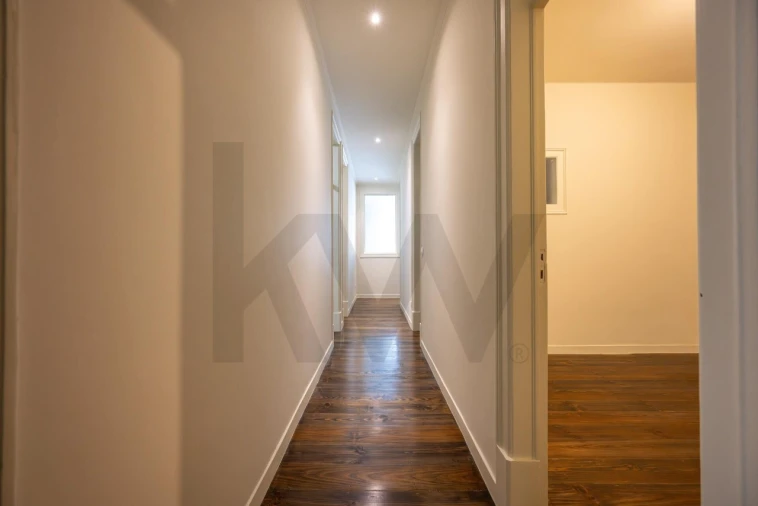 Apartamento T3 para Venda em Campo de Ourique Foto 34