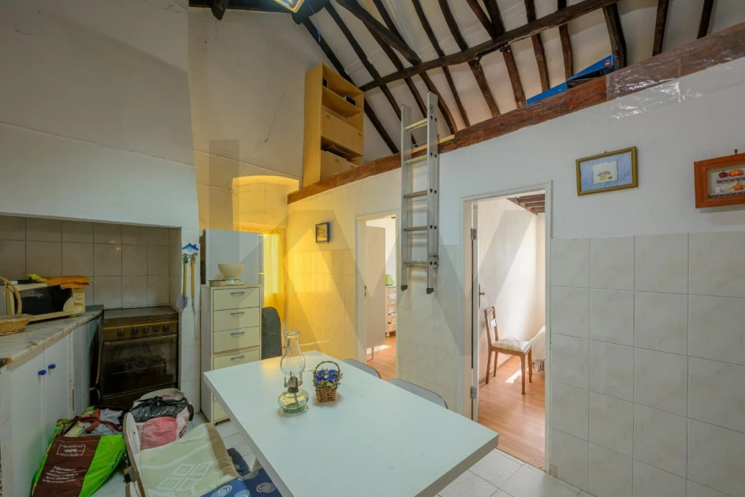 Moradia T4 para Venda em Santa Maria, São Pedro e Matacães Foto 8