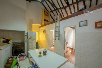 Moradia T4 para Venda em Santa Maria, São Pedro e Matacães