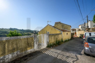 Moradia T4 para Venda em Santa Maria, São Pedro e Matacães