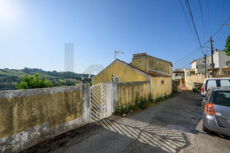 Moradia T4 para Venda em Santa Maria, São Pedro e Matacães Foto 32