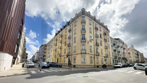 Apartamento T3 para Venda em Campo de Ourique