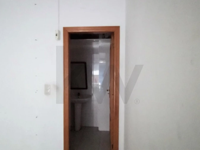 Loja para Arrendamento em Carnaxide e Queijas Foto 14