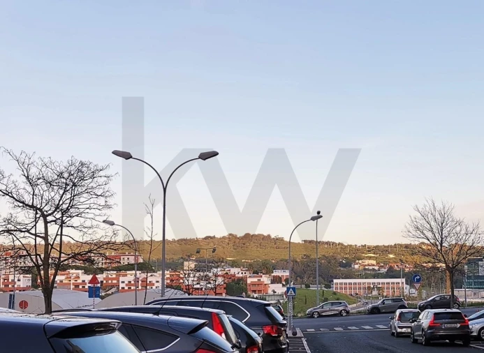 Loja para Arrendamento em Carnaxide e Queijas Foto 15