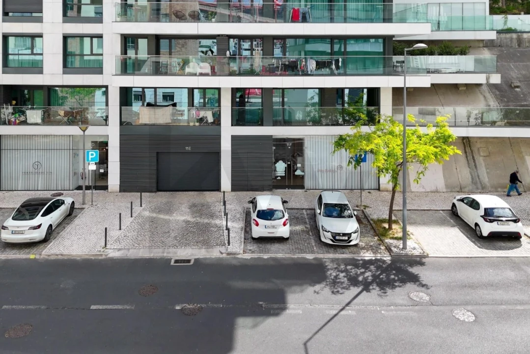 Loja para Arrendamento em São Domingos de Benfica Foto 21