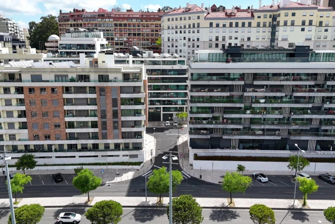 Loja para Arrendamento em São Domingos de Benfica Foto 27