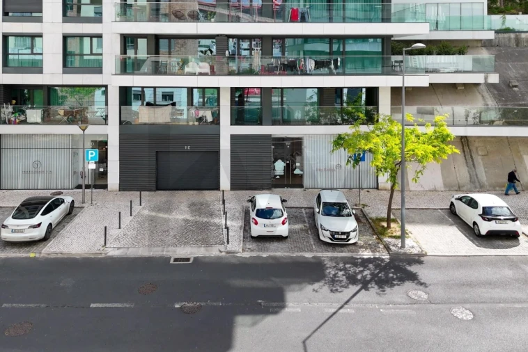 Loja para Arrendamento em São Domingos de Benfica Foto 21