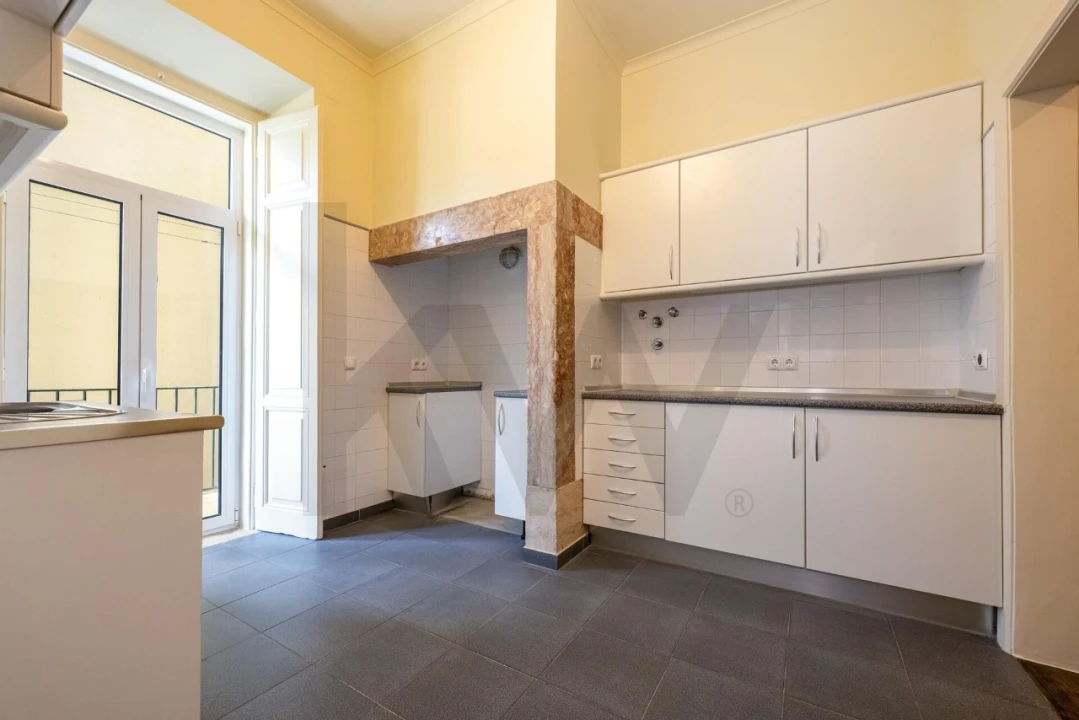 Apartamento T2 para Venda em Campo de Ourique Foto 26