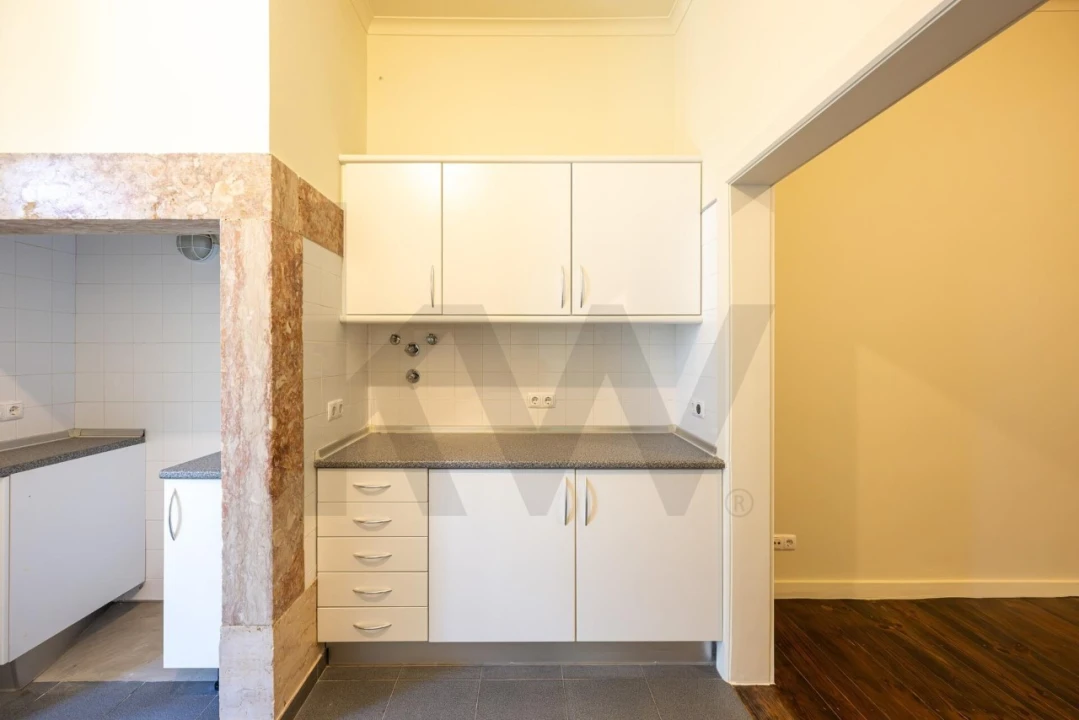 Apartamento T2 para Venda em Campo de Ourique Foto 29