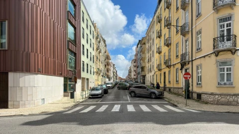 Apartamento T2 para Venda em Campo de Ourique