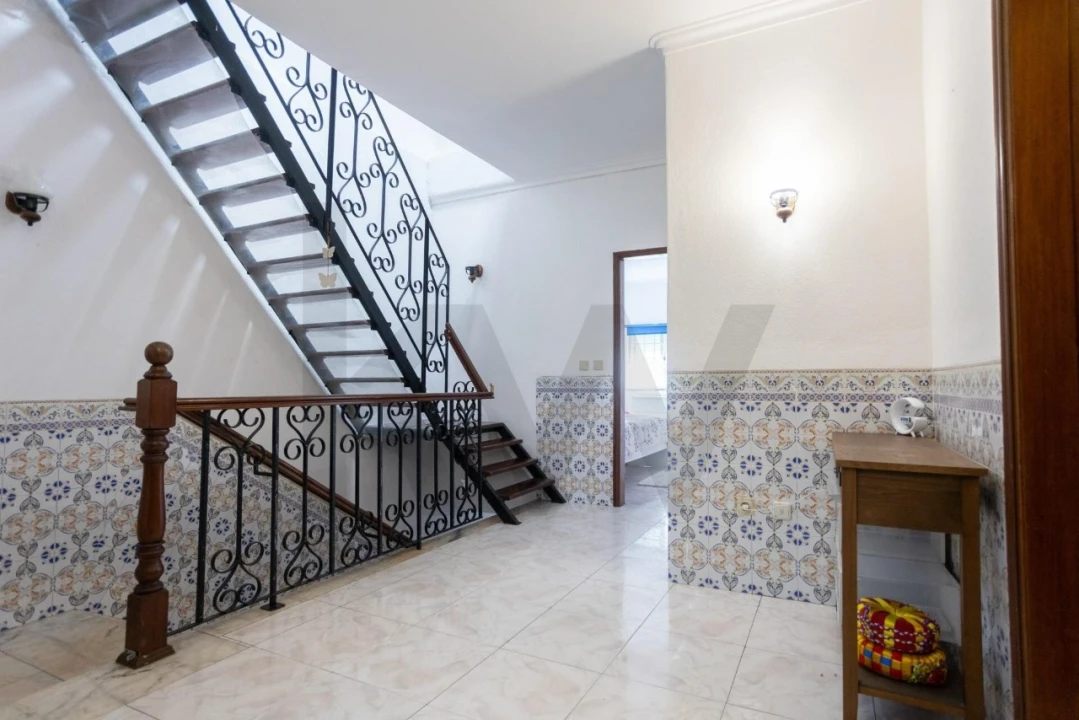 Apartamento T2 para Venda em Palhais e Coina Foto 13