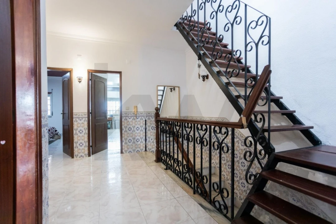 Apartamento T2 para Venda em Palhais e Coina Foto 30