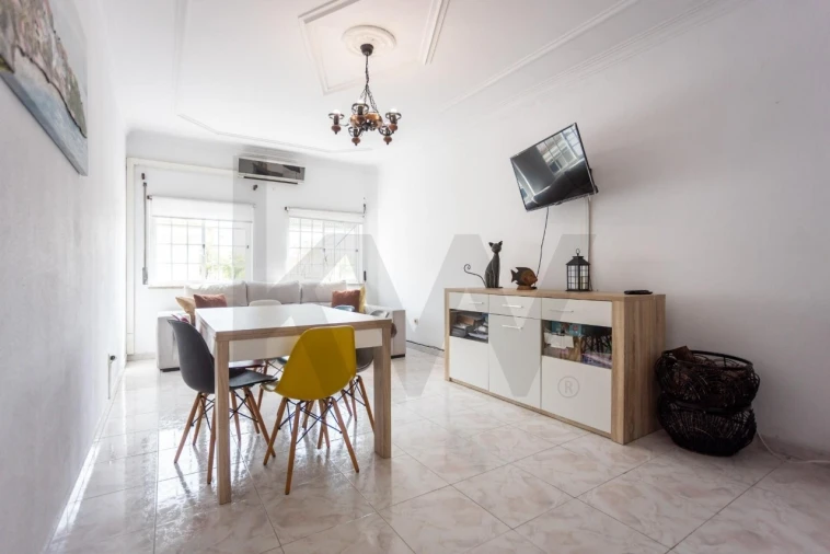 Apartamento T2 para Venda em Palhais e Coina Foto 16