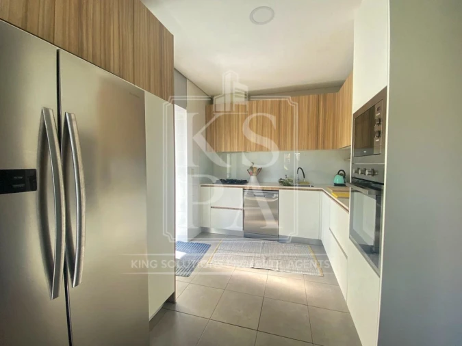 Moradia T4 para Venda em Arcozelo Foto 2