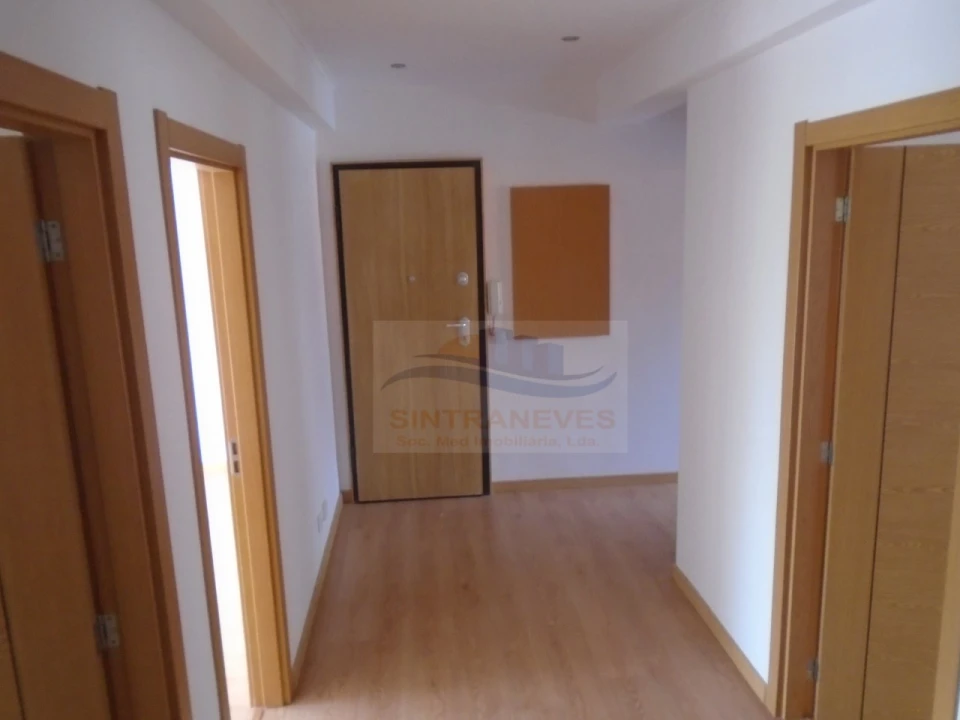 Apartamento T3 para Venda em Venteira Foto 1