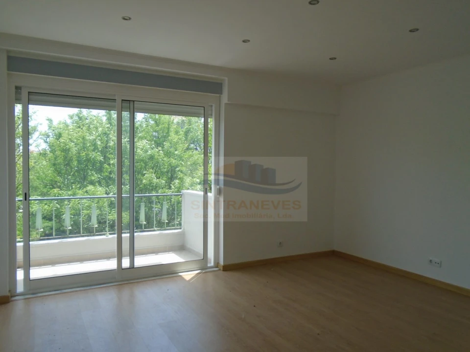 Apartamento T3 para Venda em Venteira Foto 12