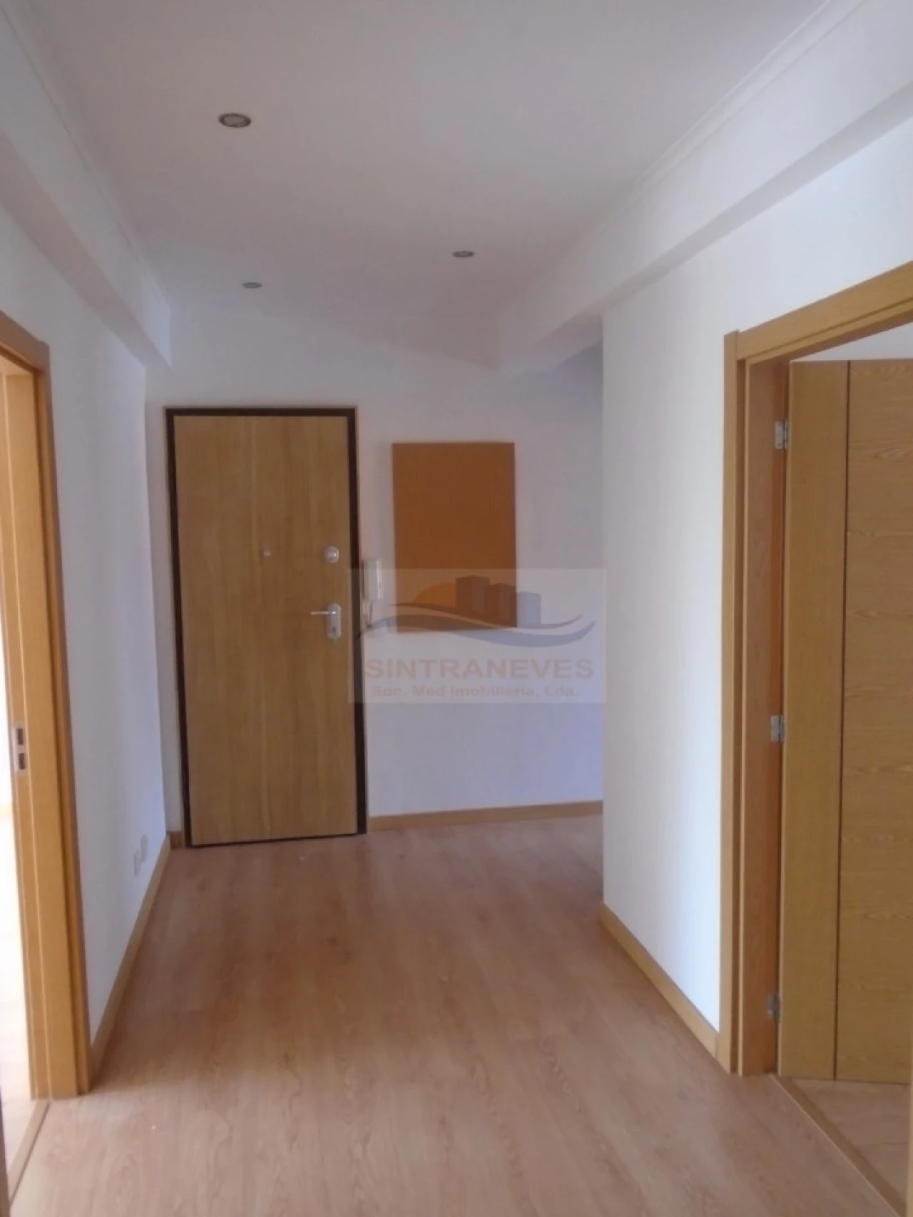 Apartamento T3 para Venda em Venteira Foto 19
