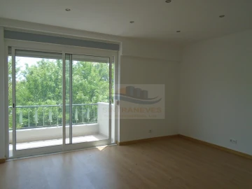 Apartamento T3 para Venda em Venteira
