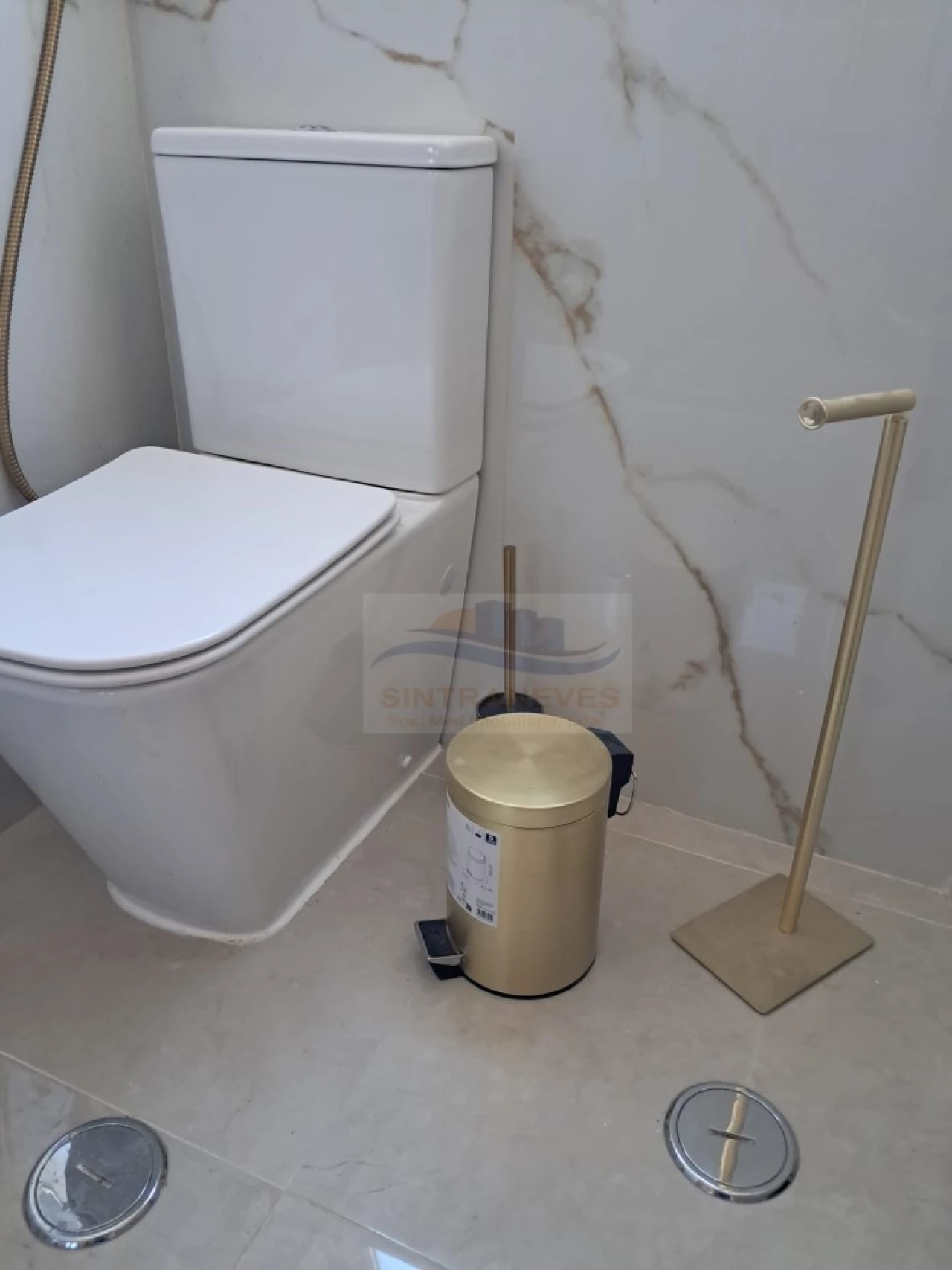 Apartamento T2 para Venda em Venteira Foto 2