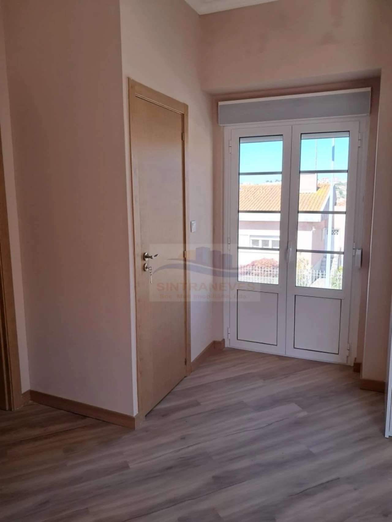 Apartamento T2 para Venda em Venteira Foto 4