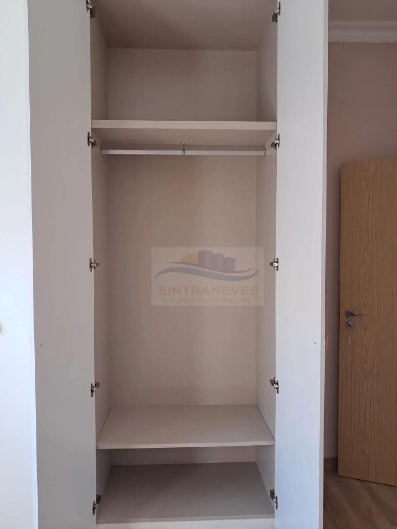 Apartamento T2 para Venda em Venteira Foto 12