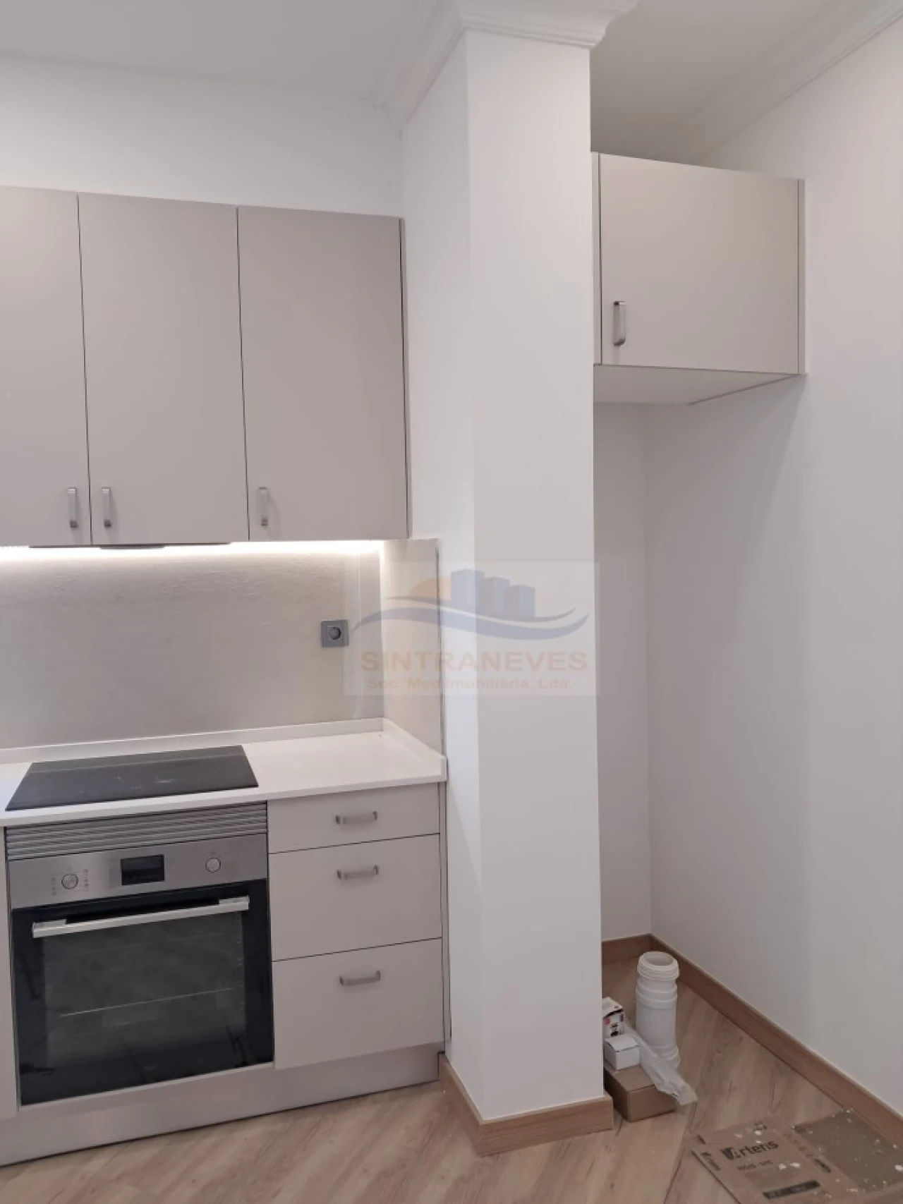 Apartamento T2 para Venda em Venteira Foto 19