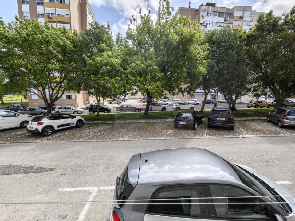 Apartamento T5 para Venda em Encosta do Sol Foto 3