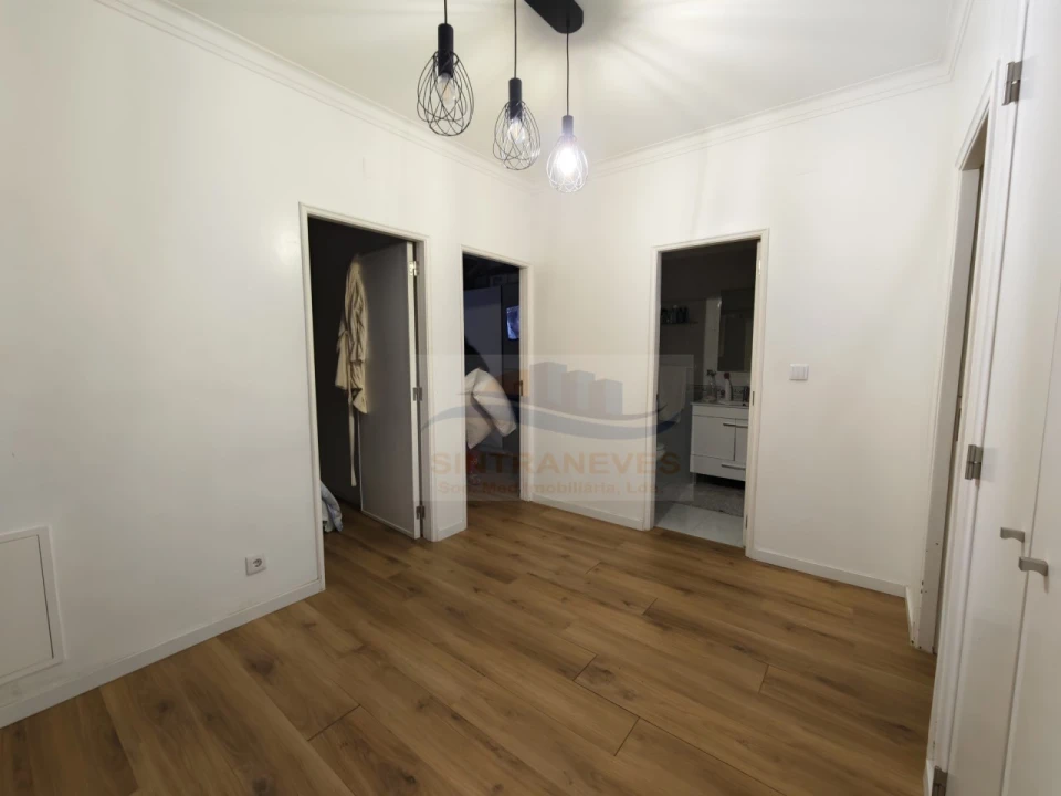 Apartamento T5 para Venda em Encosta do Sol Foto 4