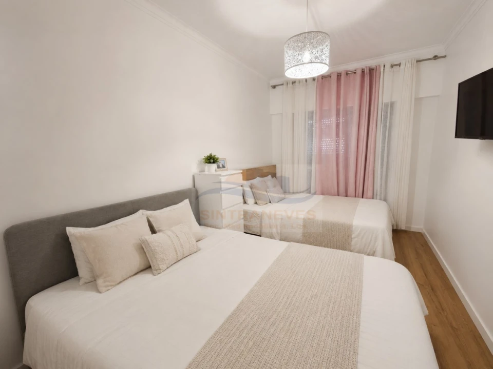 Apartamento T5 para Venda em Encosta do Sol Foto 11