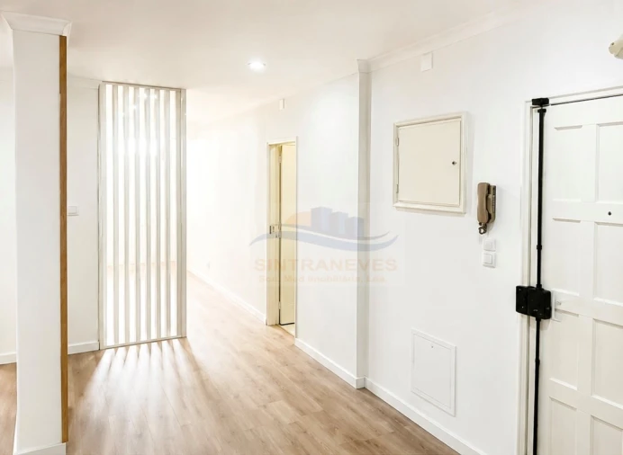 Apartamento T5 para Venda em Encosta do Sol Foto 13